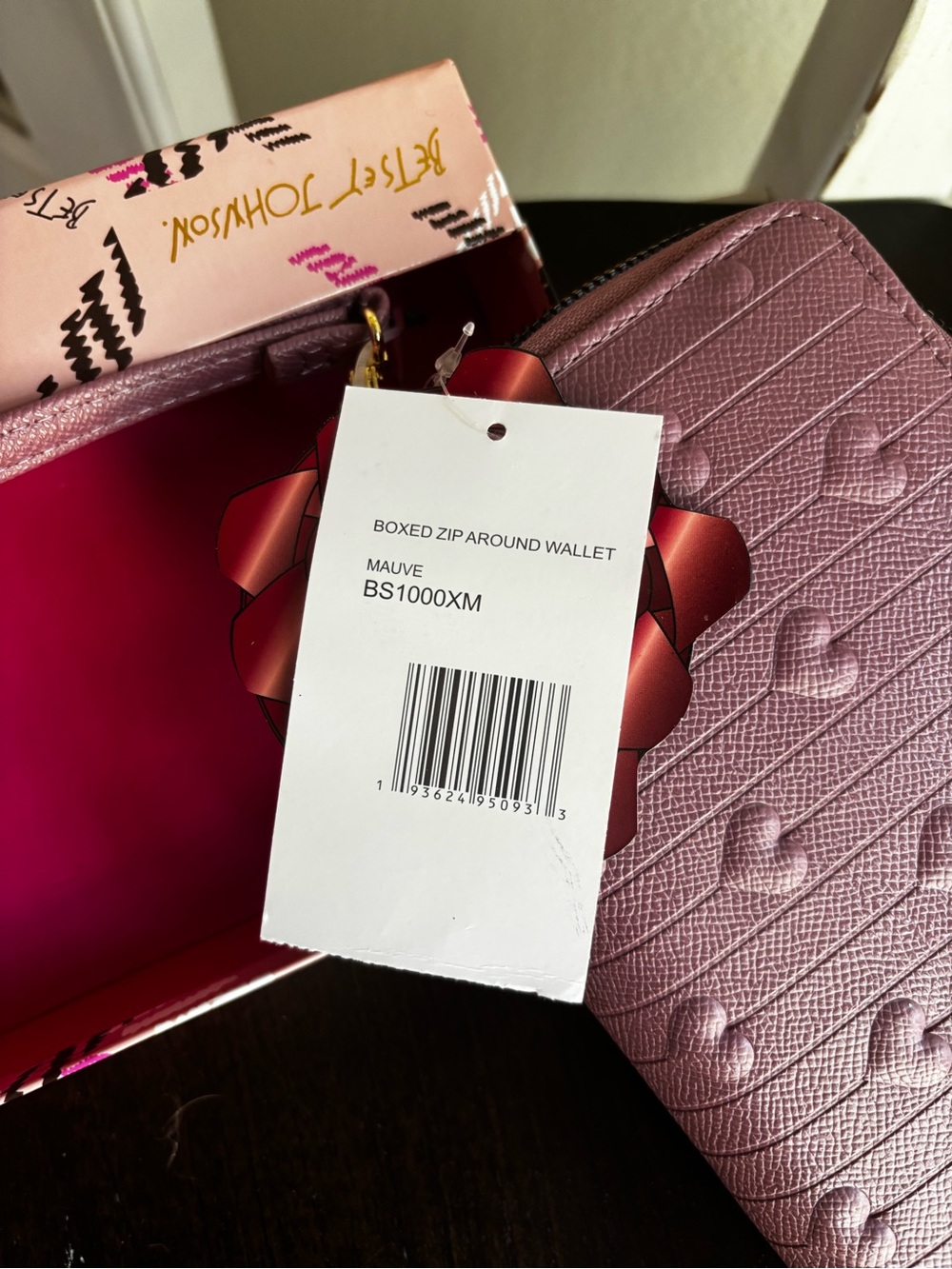 NWT Betsey Johnson Mauve Heart-Embossed Zip Wristlet NEW with Tags - Picture 12 of 13